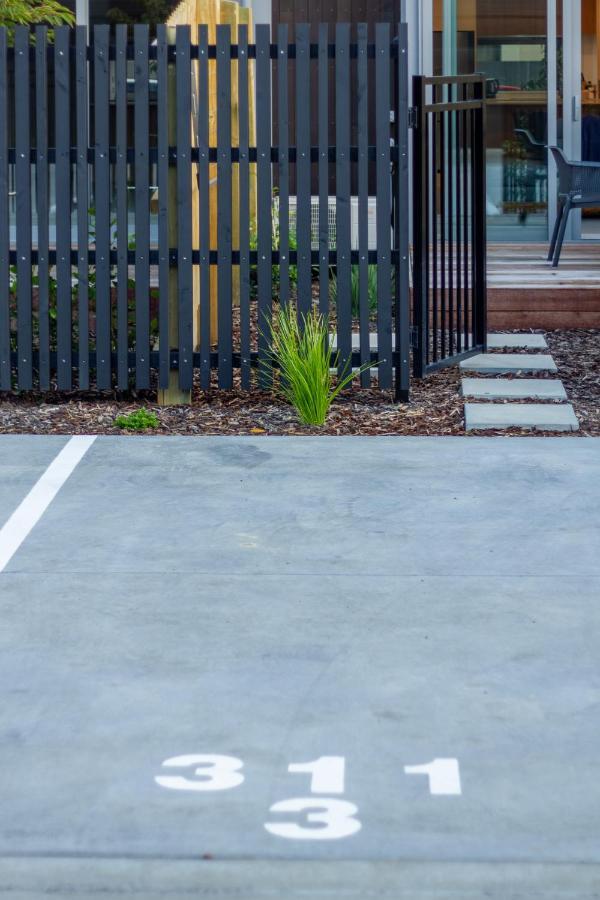 City Lights Retreat With Carpark 2 Bed 2 Bath Christchurch Exterior photo