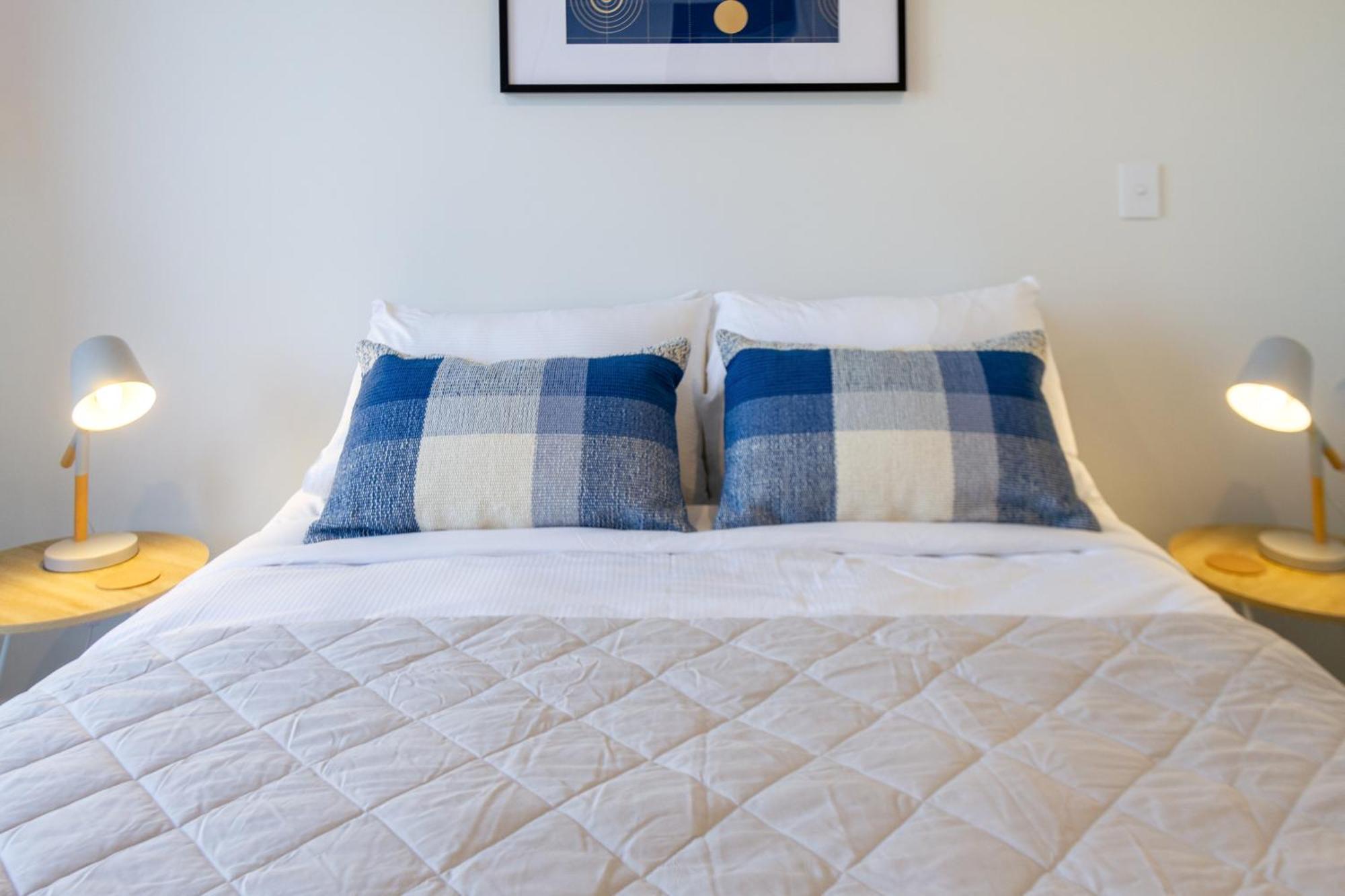 City Lights Retreat With Carpark 2 Bed 2 Bath Christchurch Exterior photo